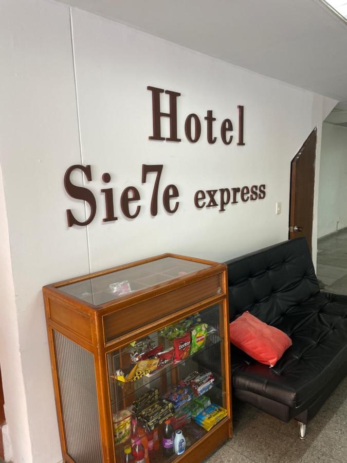 Hotel Sie7E Express เมเดยิน ภายนอก รูปภาพ